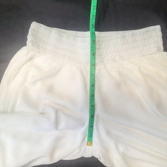 I.N. Studio Petite Medium White Wide Legged Pants - Picture 5 of 13